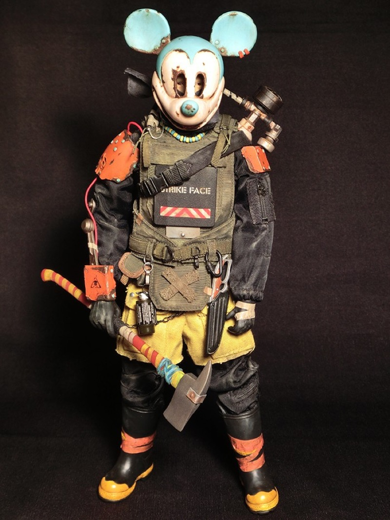 Illustration for article titled Custom Toys and Figures Made for Wasteland Nightmares
